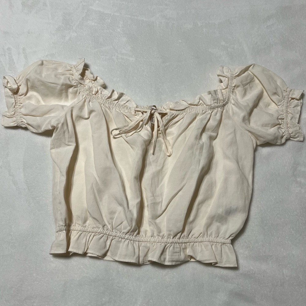 Cream H&M Ruffled  Cropped Top